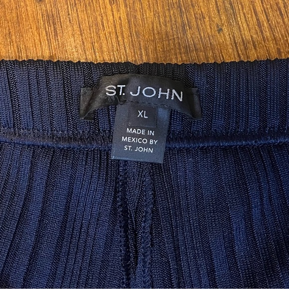 St John Navy Ribbed Pants with Small Slit on Both Legs - Picture 5 of 10